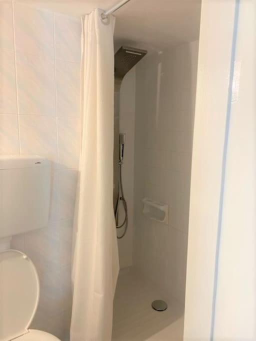 דירה Ag.sofias Minkk, 2b/room+balcony *