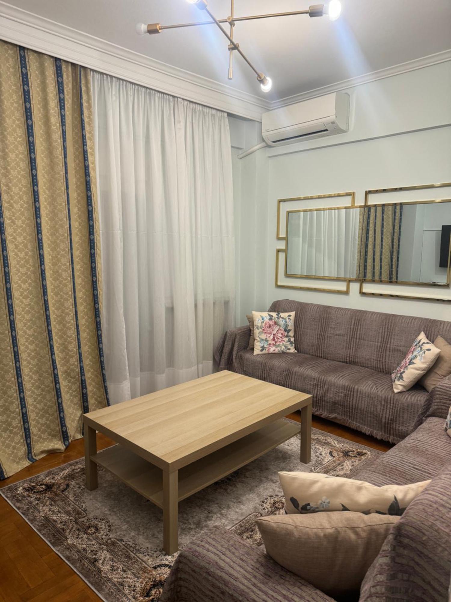 Ag.sofias Minkk, 2b/room+balcony Daire *